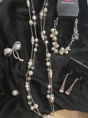 5 Piece Cream Pearl Multi-Strand Necklace, Bracelet, Earrings, Pin And Ring Sz7